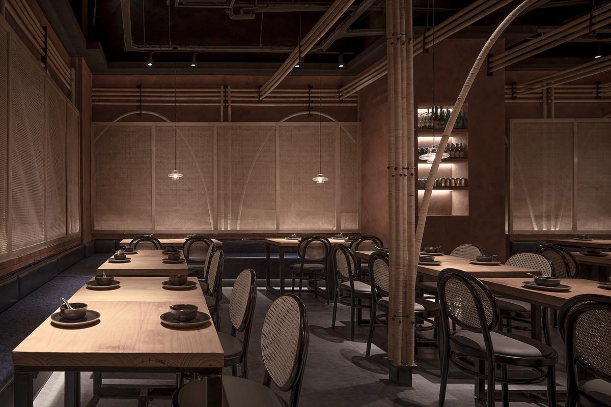 “十三式重庆江湖菜”南京店 ，满满的江湖气