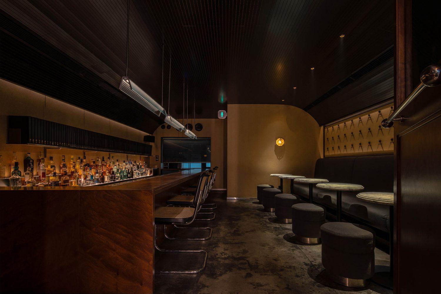成都Bar π酒吧，美式复古韵味
